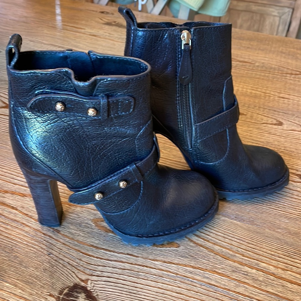 Tory Burch Black Leather Heeled Ankle Boots